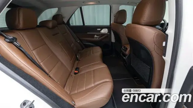 Mercedes-Benz GLE-Class 2023 — Фото 10/19