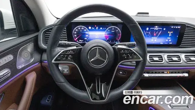 Mercedes-Benz GLE-Class 2023 — Фото 18/19