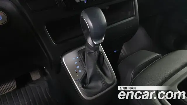 Hyundai Staria 2024 — Photo 17/20