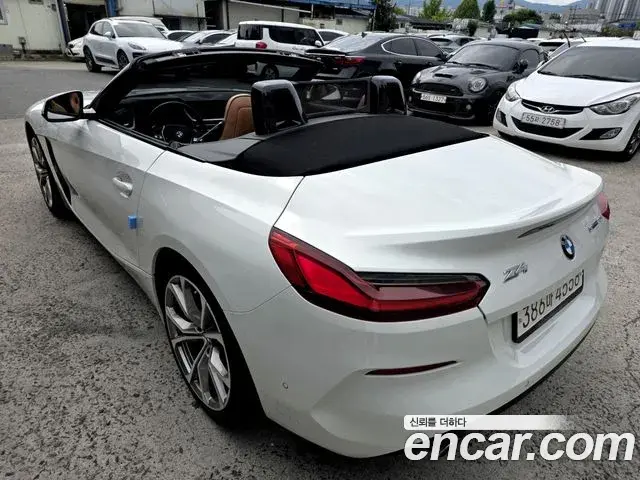 BMW Z4 2021 — Фото 5/20