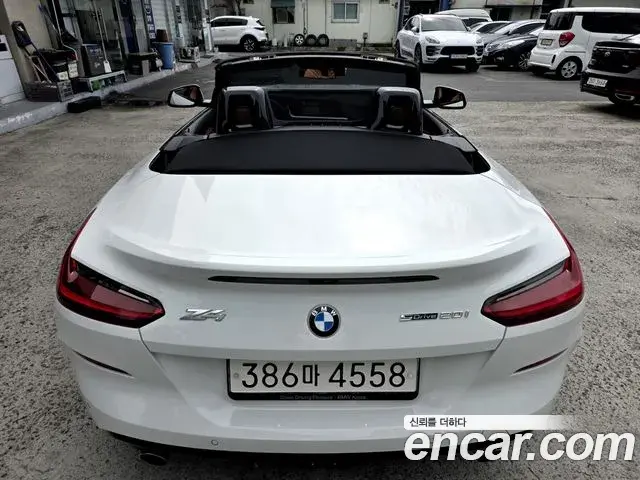 BMW Z4 2021 — Фото 6/20