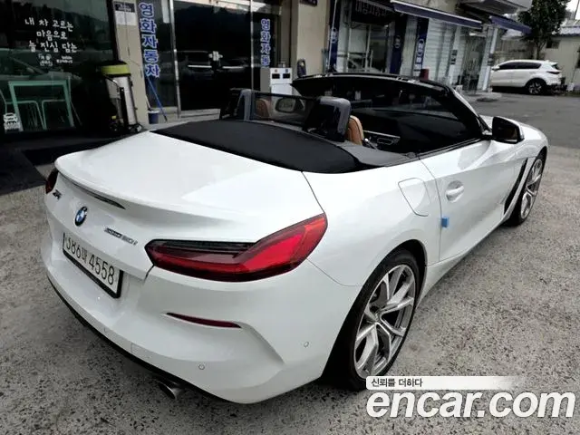 BMW Z4 2021 — Фото 7/20