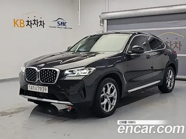 BMW X4 2023 — Фото 1/18