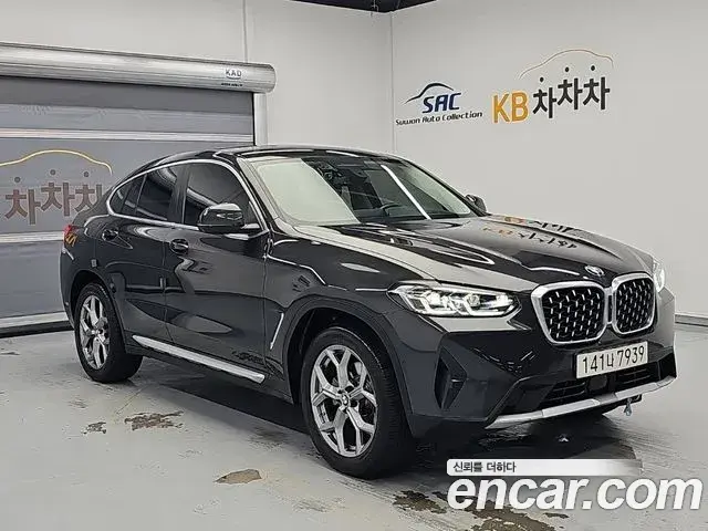 BMW X4 2023 — Фото 3/18