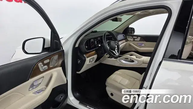 Mercedes-Benz GLE-Class 2021 — Фото 10/20