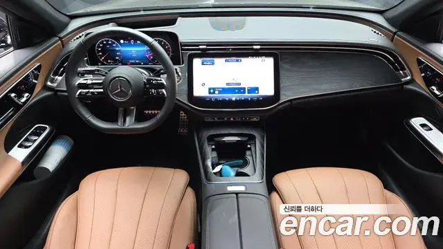 Mercedes-Benz E-Class 2025 — Фото 7/20