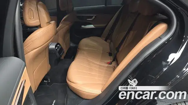 Mercedes-Benz E-Class 2025 — Фото 12/20