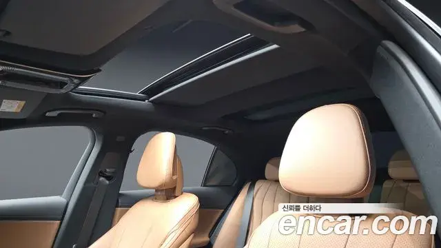 Mercedes-Benz E-Class 2025 — Фото 19/20
