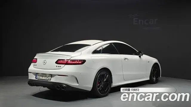 Mercedes-Benz E-Class 2022 — Фото 1/20
