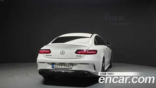 Mercedes-Benz E-Class 2022 — Фото 3/20