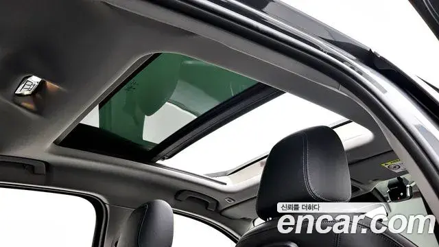 BMW 1 Series 2022 — Фото 14/20