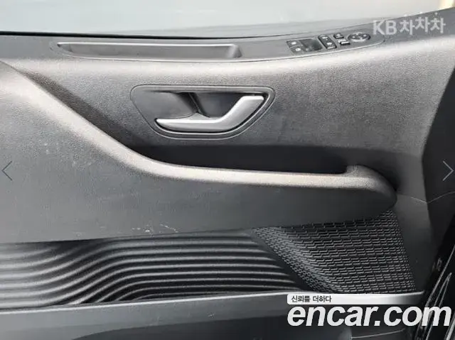 Hyundai Staria 2025 — Фото 17/20