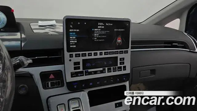 Hyundai Staria 2025 — Фото 14/20