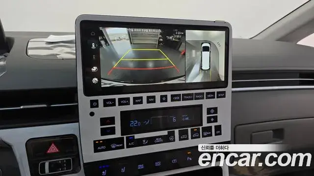 Hyundai Staria 2025 — Фото 15/20