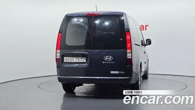Hyundai Staria 2024 — Фото 4/20