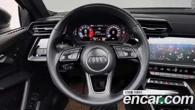 Audi A3 2023 — Фото 12/20