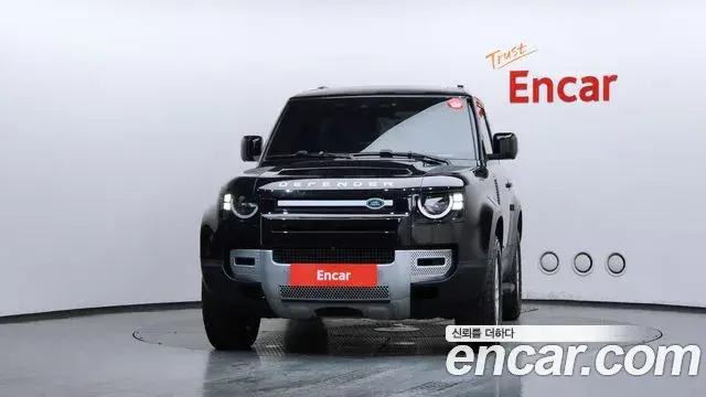Land Rover Defender 2022 — Фото 3/20