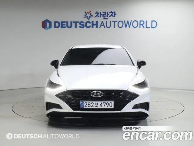 Hyundai Sonata 2022 — Фото 1/20
