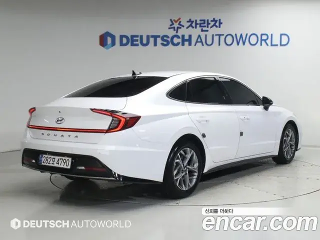 Hyundai Sonata 2022 — Фото 4/20