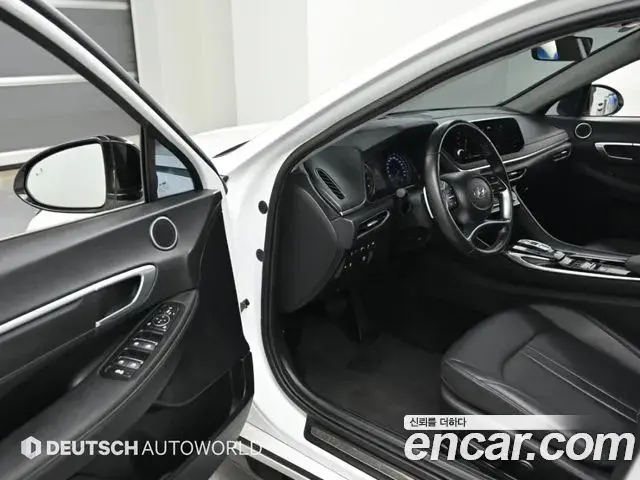 Hyundai Sonata 2022 — Фото 18/20