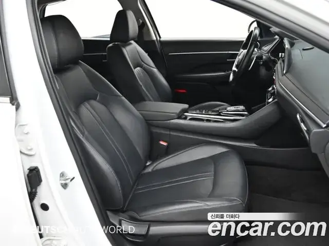 Hyundai Sonata 2022 — Фото 19/20
