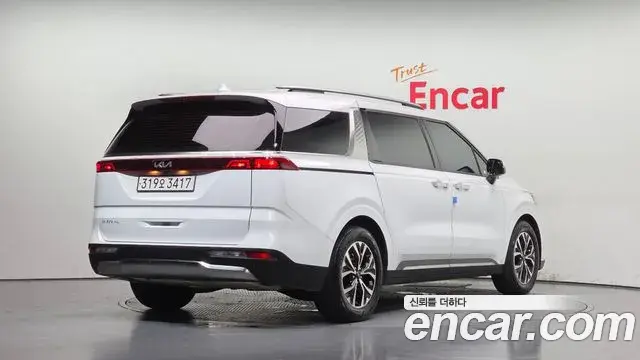 Kia Carnival 2022 — Фото 2/20