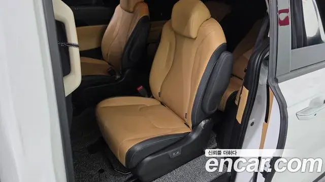 Kia Carnival 2022 — Фото 11/20