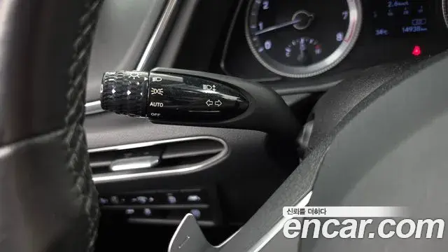 Hyundai Sonata 2020 — Фото 18/20
