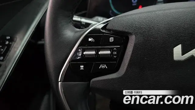 Kia Niro 2022 — Фото 15/20