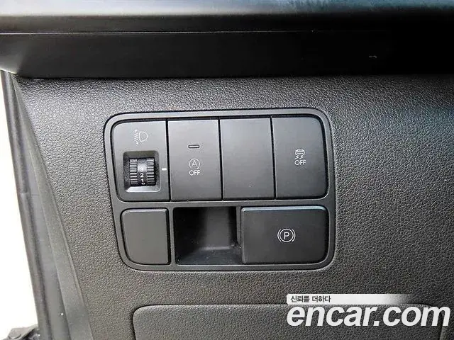 Hyundai Staria 2021 — Фото 11/18