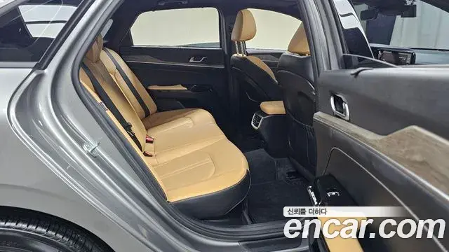 Kia K5 2023 — Şəkil 1/31