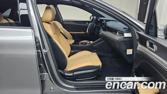 Kia K5 2023 — Şəkil 10/31