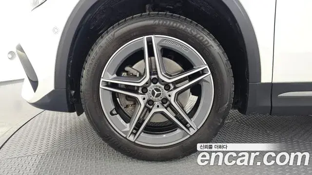 Mercedes-Benz GLA-Class 2022 — Фото 4/20