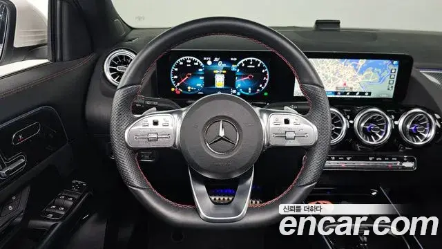 Mercedes-Benz GLA-Class 2022 — Фото 6/20