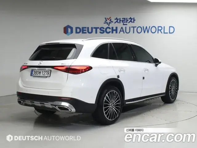 Mercedes-Benz GLC-Class 2024 — Фото 1/20
