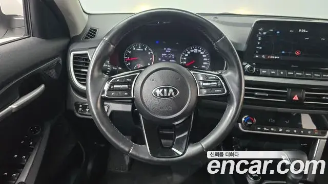 Kia Seltos 2021 — Фото 12/20