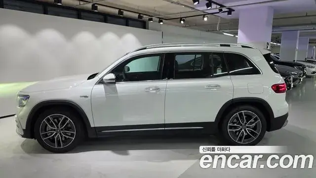 Mercedes-Benz GLB-Class 2026 — ფოტო 7/20
