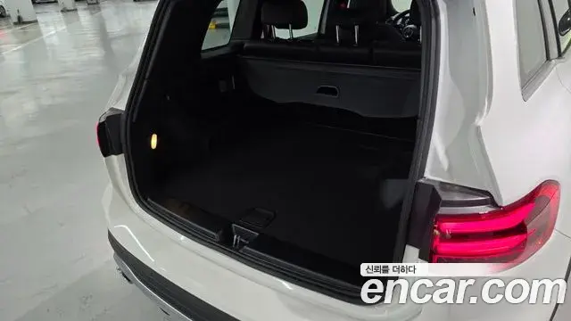 Mercedes-Benz GLB-Class 2026 — ფოტო 9/20