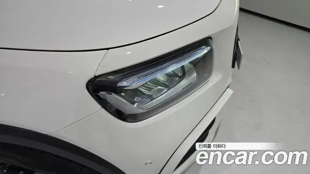Mercedes-Benz GLB-Class 2026 — ფოტო 12/20