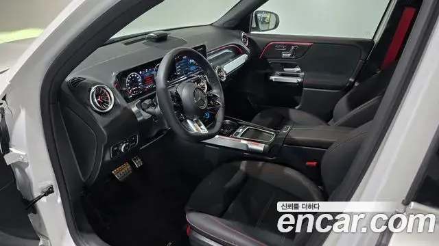 Mercedes-Benz GLB-Class 2026 — ფოტო 19/20