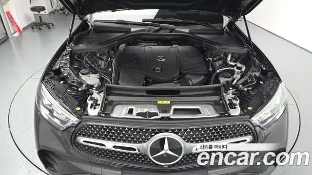 Mercedes-Benz GLC-Class 2024 — Photo 14/20