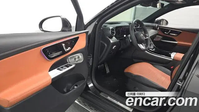 Mercedes-Benz GLC-Class 2024 — Photo 15/20