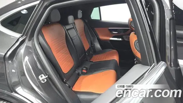 Mercedes-Benz GLC-Class 2024 — Photo 19/20
