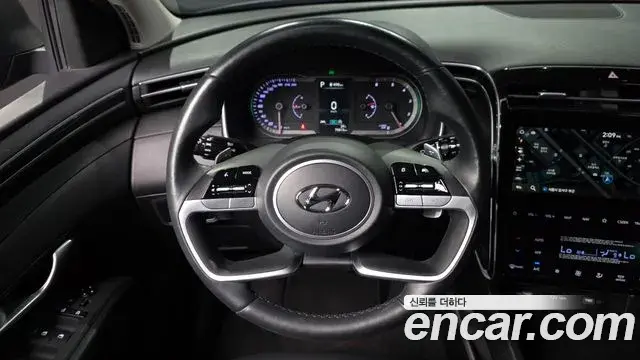 Hyundai The New Tucson 2023 — Фото 13/20
