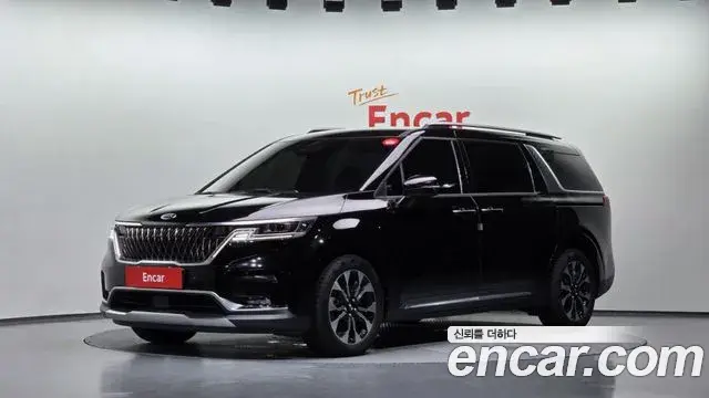 Kia Carnival 2021 — Фото 1/20