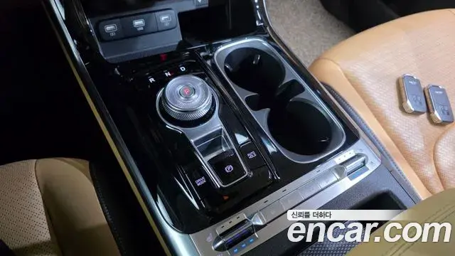 Kia Carnival 2021 — Фото 9/20