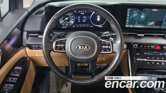 Kia Carnival 2021 — Фото 13/20