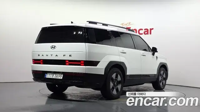 Hyundai Santa Fe 2024 — Фото 2/20