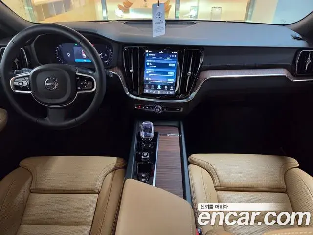 Volvo V60 Cross Country 2025 — Фото 10/20