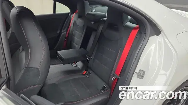 Mercedes-Benz CLA-Class 2025 — Фото 12/20
